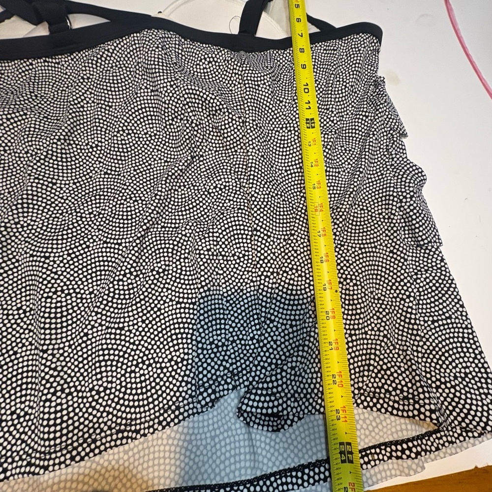 Catherine tiered tankini top featuring a black and white geometric star 20 - Picture 4 of 10